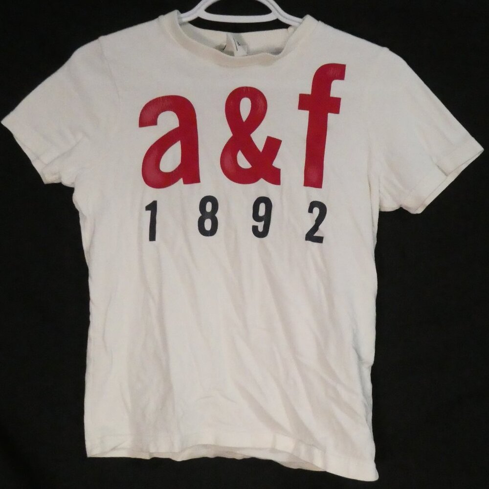 ABERCROMBIE KIDS - muscle | medium | White Short Sleeve A&F 1892 Tee / T-Shirt